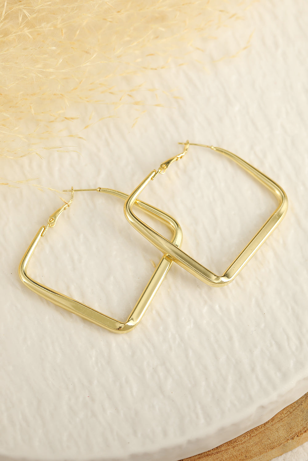 Gold Minimalist Square Hoop Earrings-3