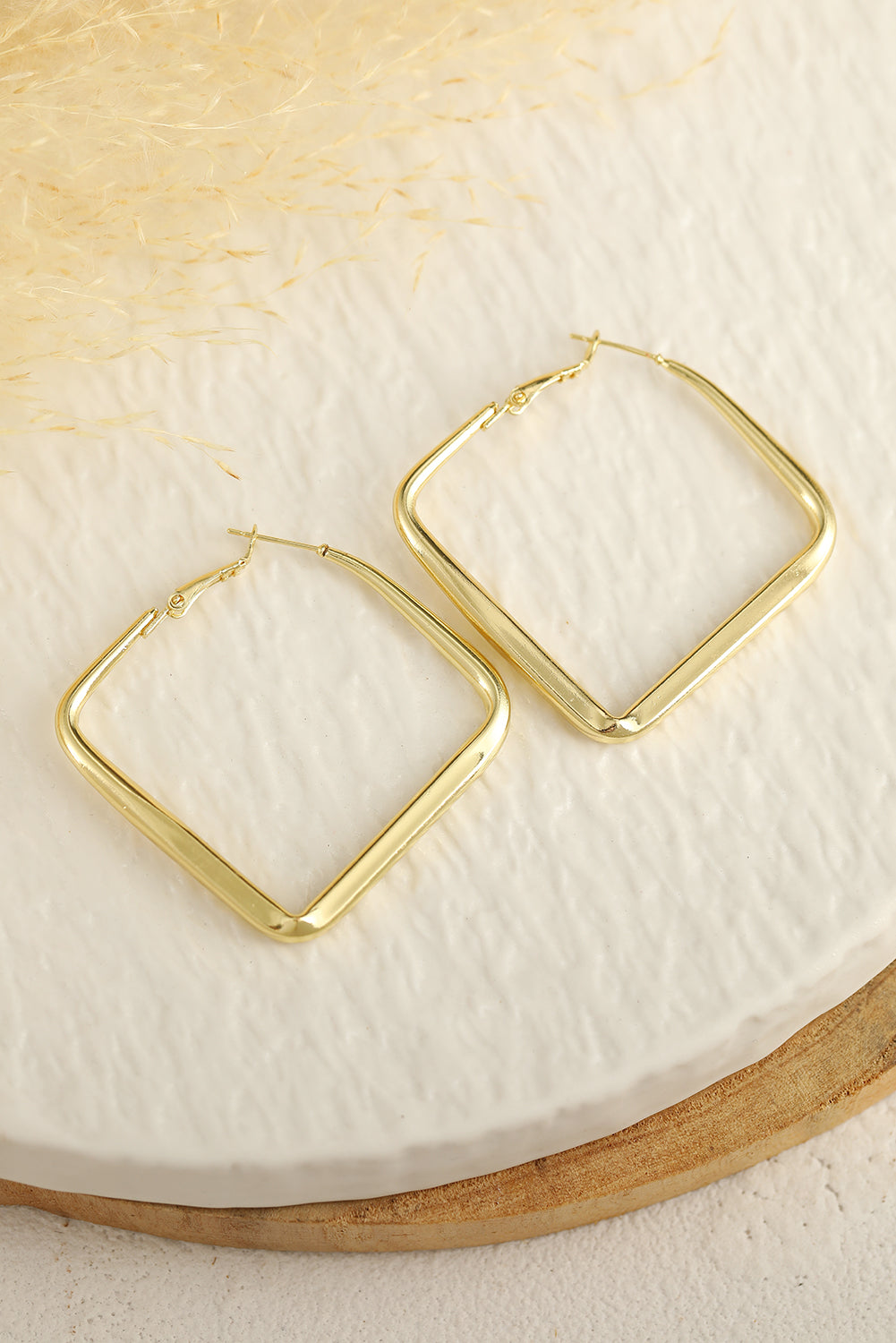 Gold Minimalist Square Hoop Earrings-4